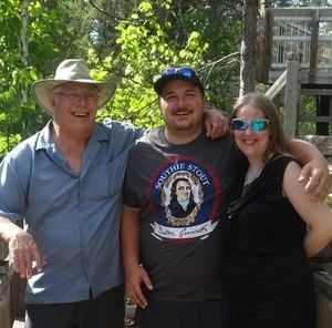 Meet your Posher, Devon